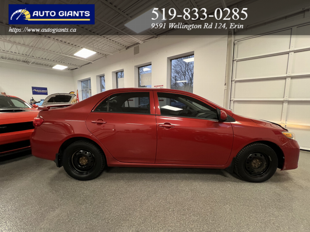 2013 Toyota Corolla | Auto Giants — thumbnail 11