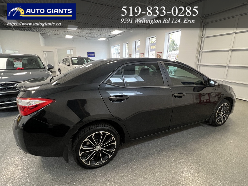2015 Toyota Corolla | Auto Giants — thumbnail 11
