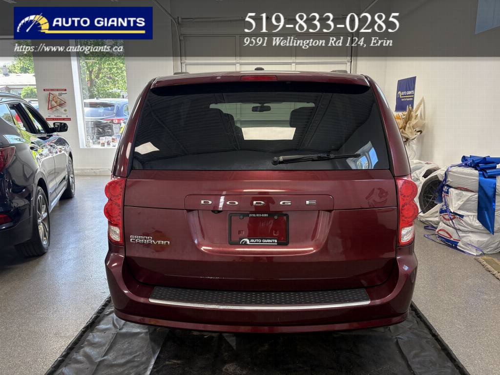 2017 Dodge Grand Caravan | Auto Giants — thumbnail 9