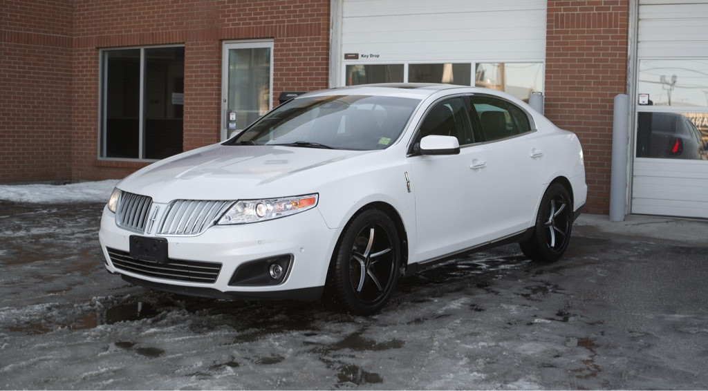2011 Lincoln MKS