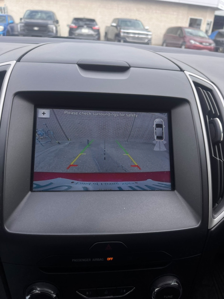2016 Ford Edge