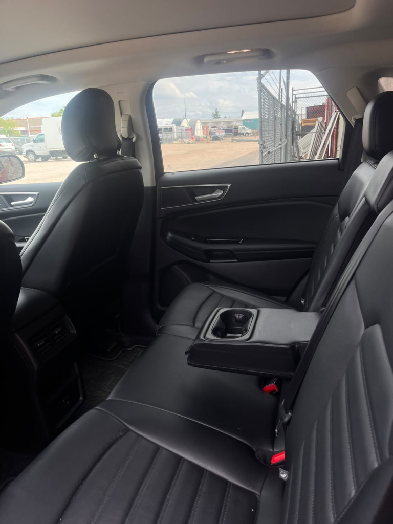 2016 Ford Edge