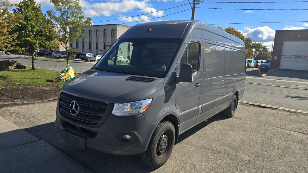 2023 Mercedes-Benz Sprinter Cargo Van