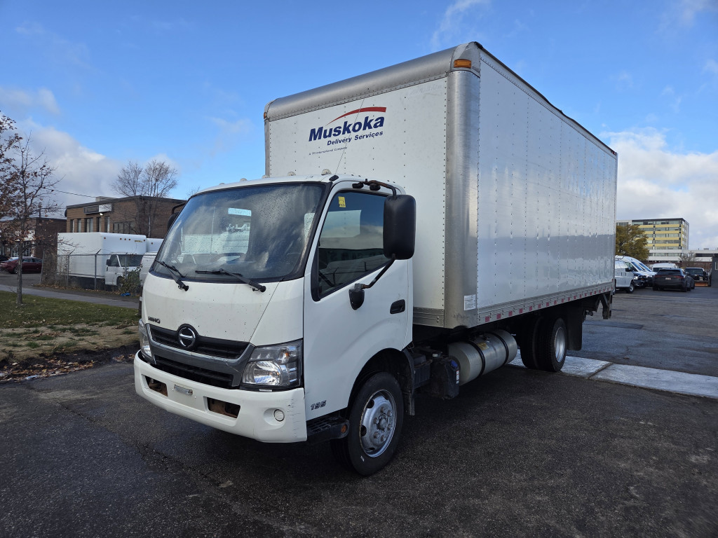 2017 Hino 195