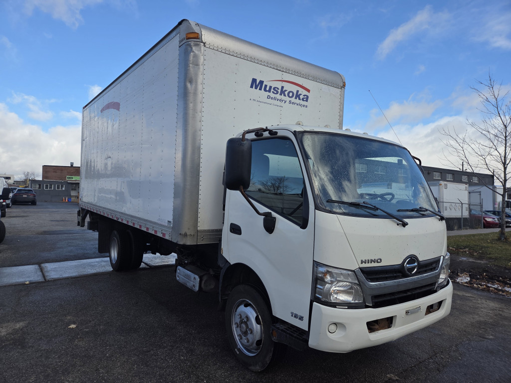 2017 Hino 195