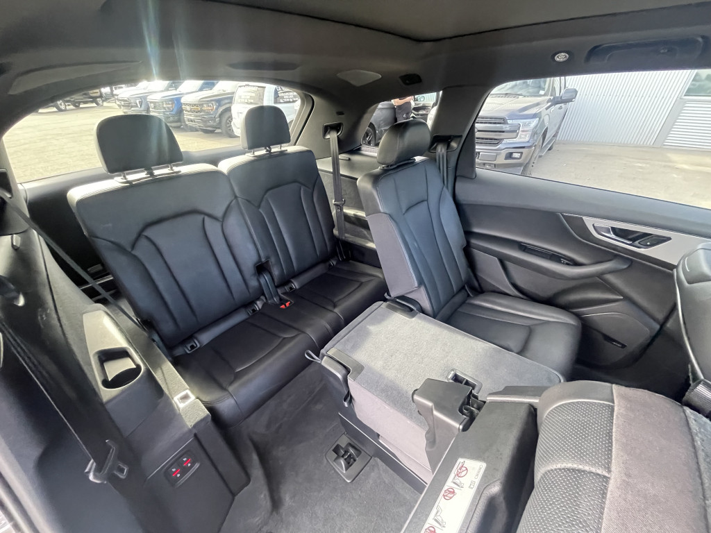 2018-Audi-Q7