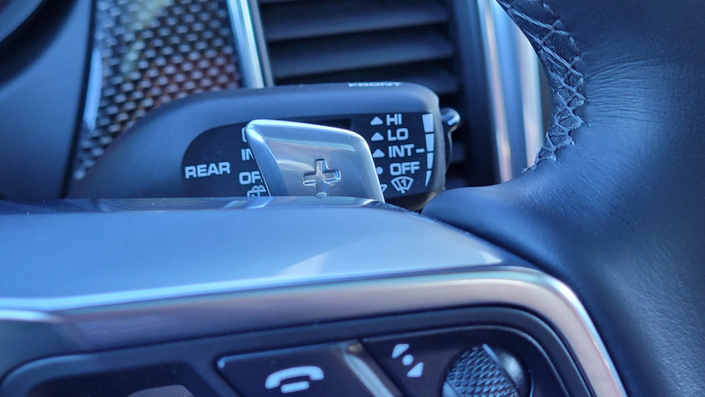 2018-Porsche-Macan