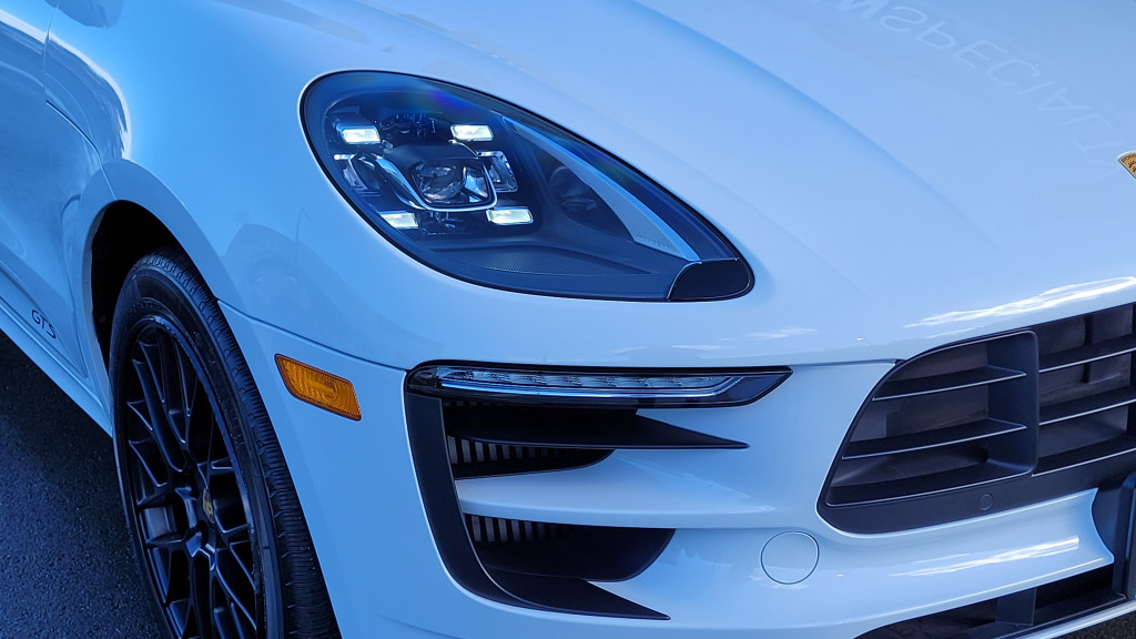 2018-Porsche-Macan