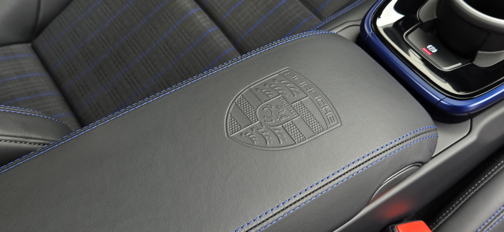 2025-Porsche-911