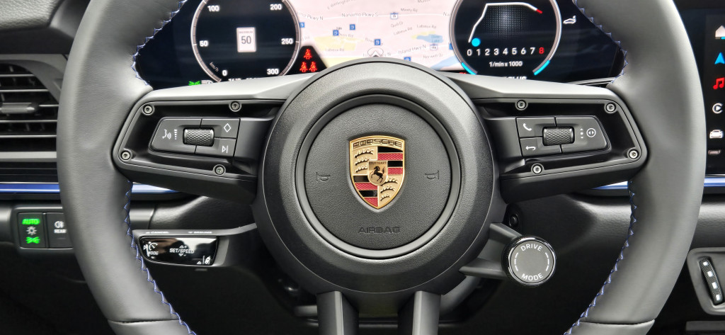 2025-Porsche-911