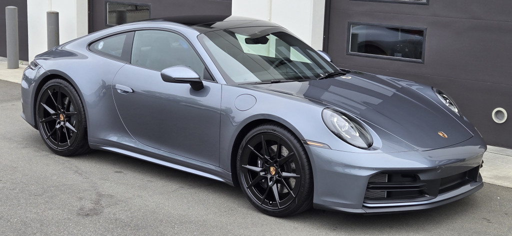 2025-Porsche-911
