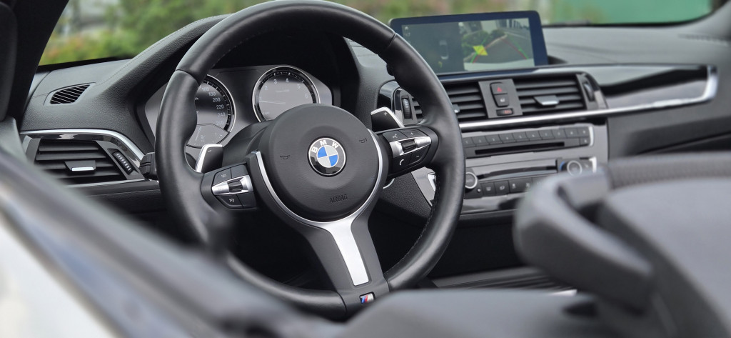 2018-BMW-M240i xDrive