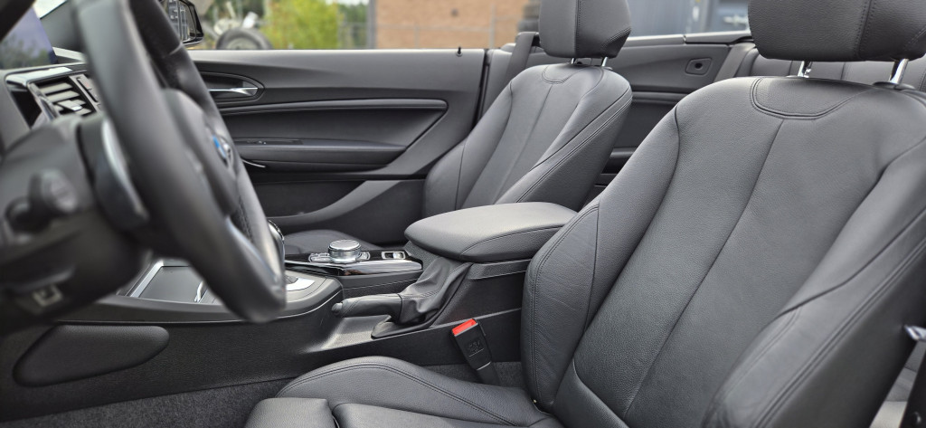 2018-BMW-M240i xDrive