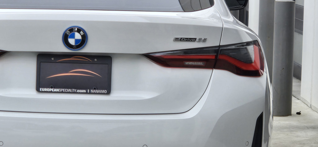 2023-BMW-i4