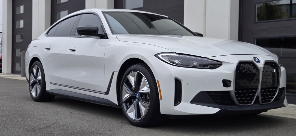 2023-BMW-i4