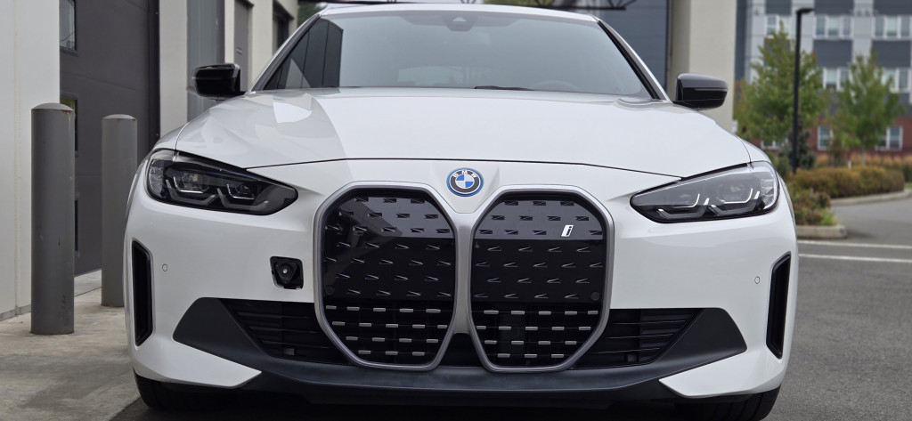 2023-BMW-i4