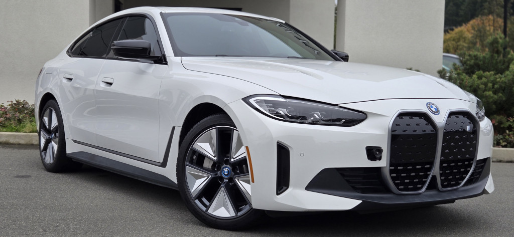 2023-BMW-i4