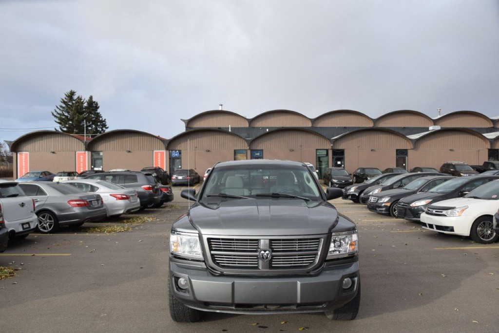 Calgary Used Car Dealer | New and Used Car For Sale | Fine Auto Zone