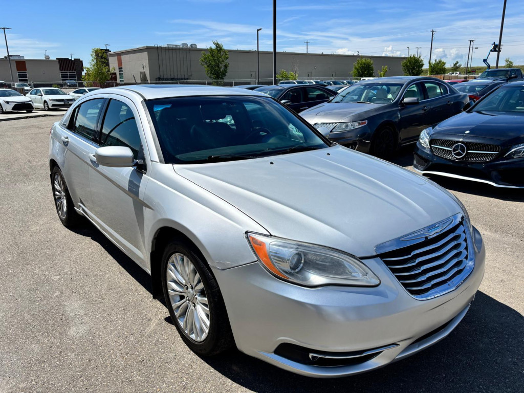 2011 Chrysler 200