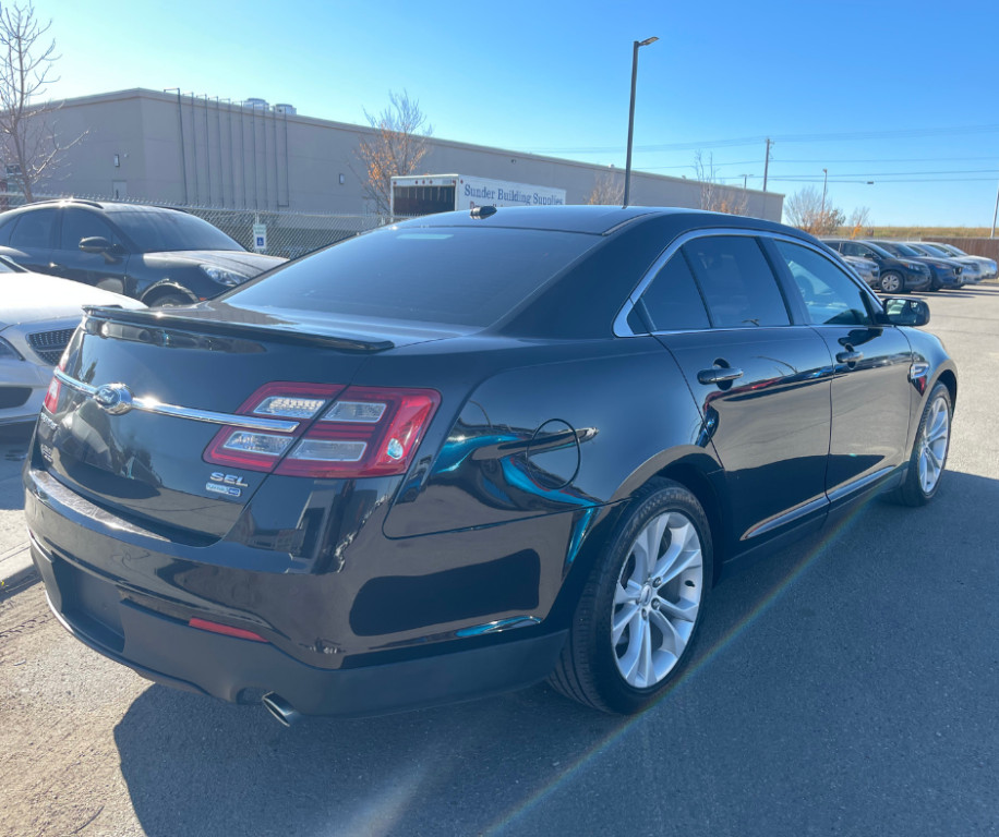 2013 Ford Taurus