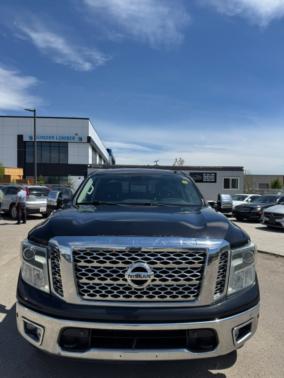 2017 Nissan Titan