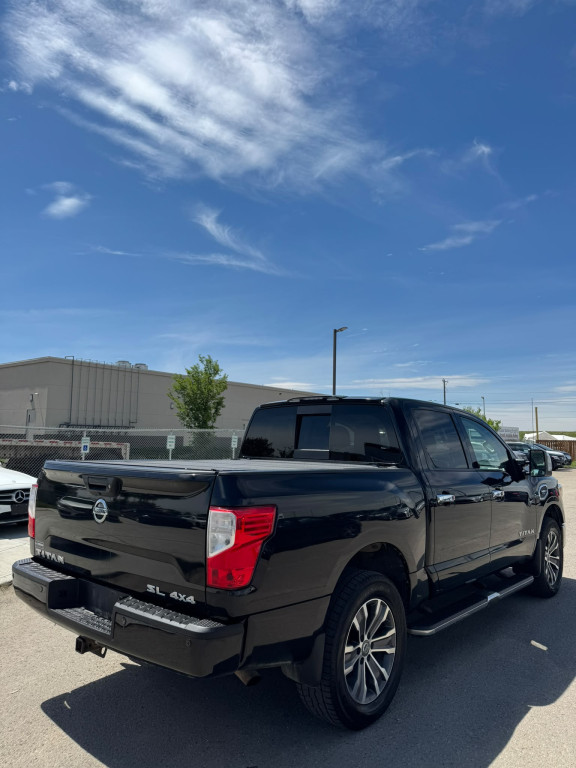 2017 Nissan Titan