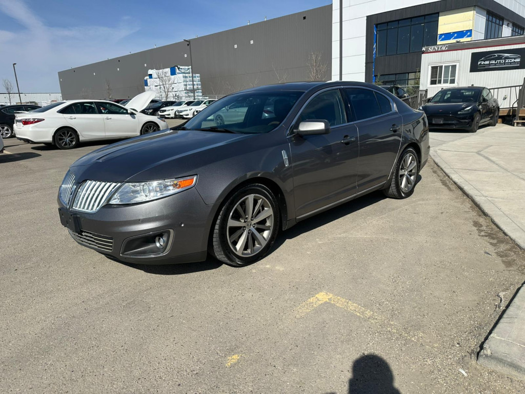 2011 Lincoln MKS