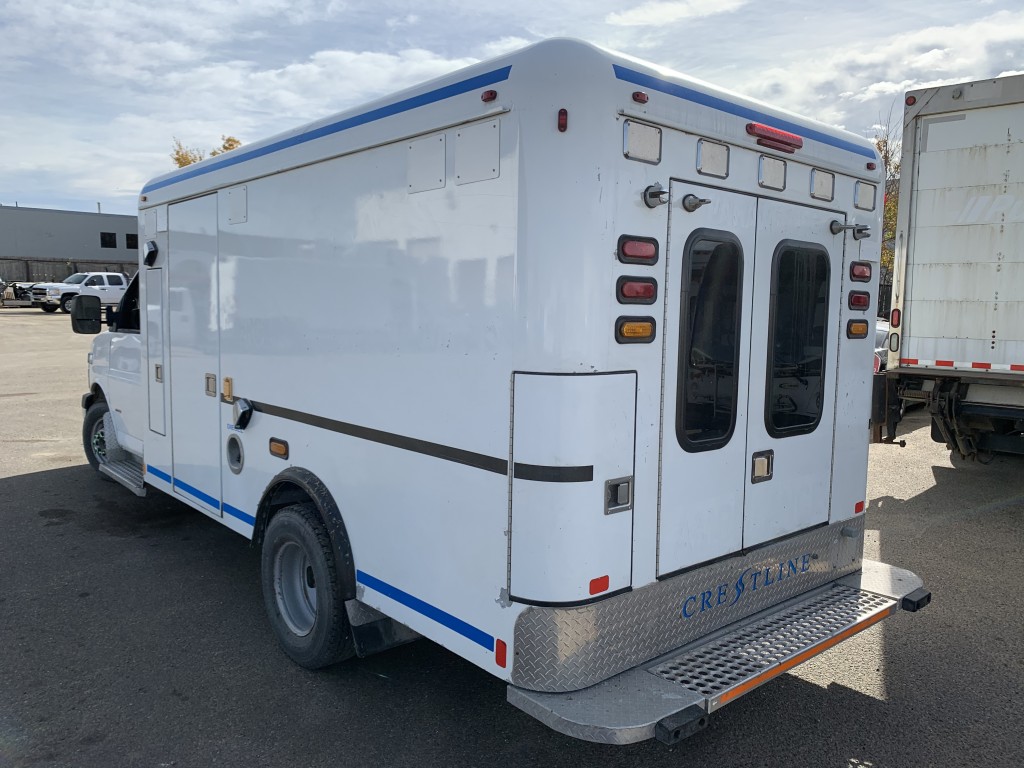 2011 chevrolet express commercial cutaway