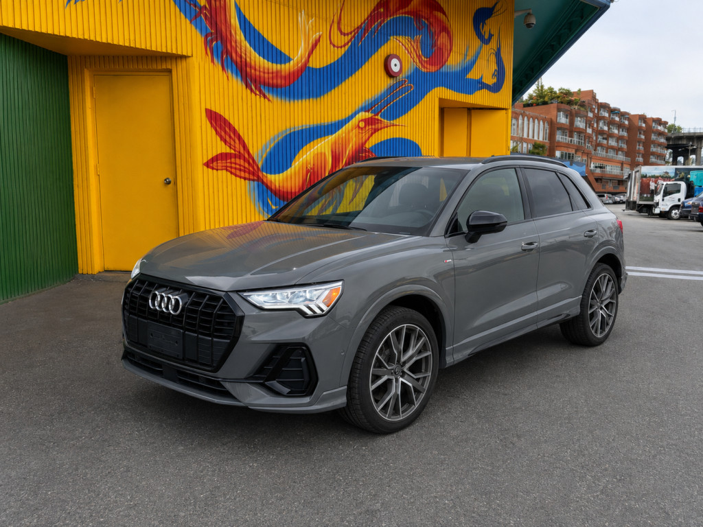 Audi 2021 Audi Q3 quattro Technik